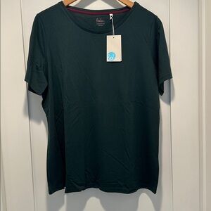 New Boden short sleeve T shirt size large hunter green